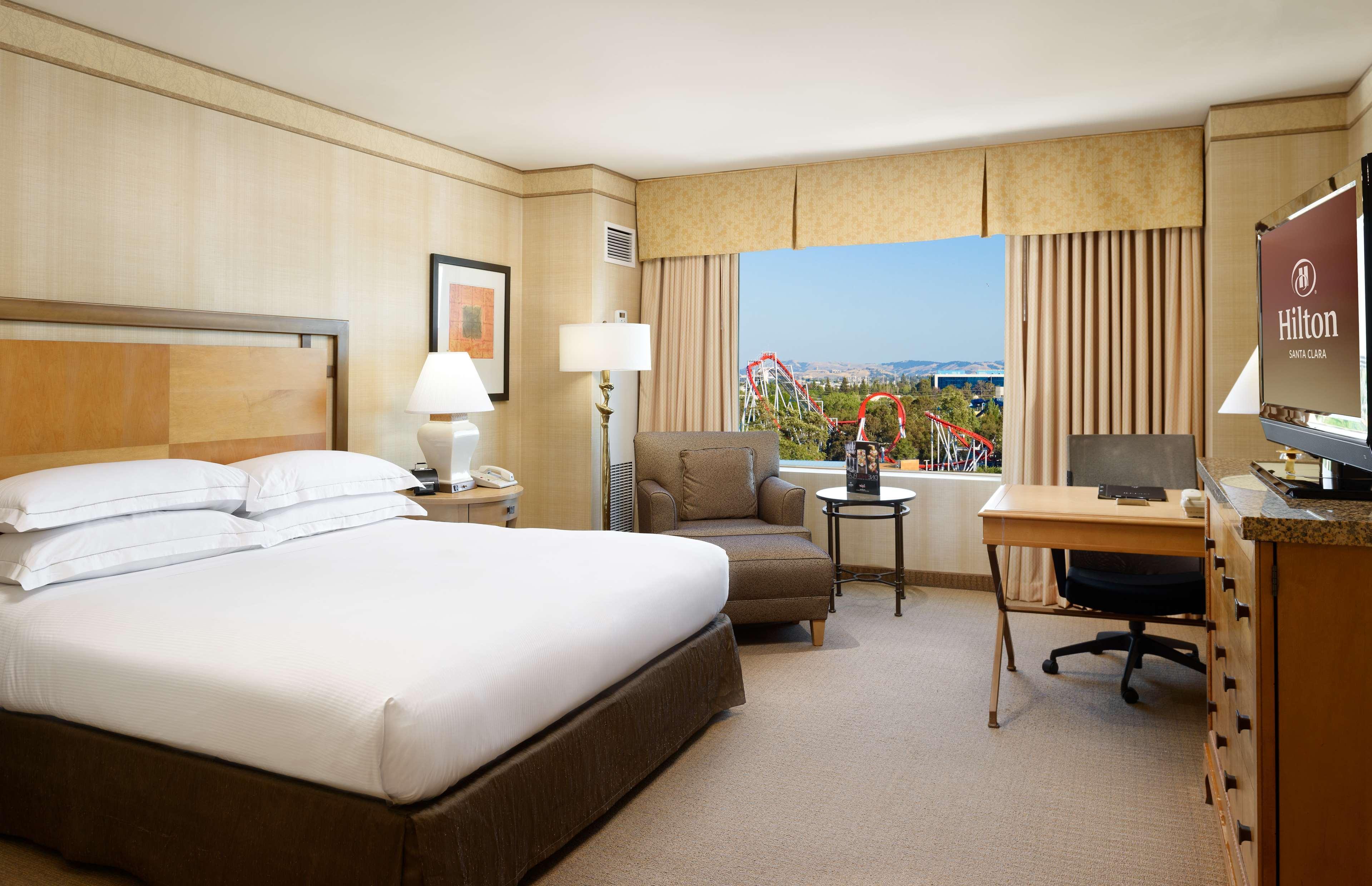 Hilton Santa Clara Hotel Exterior photo
