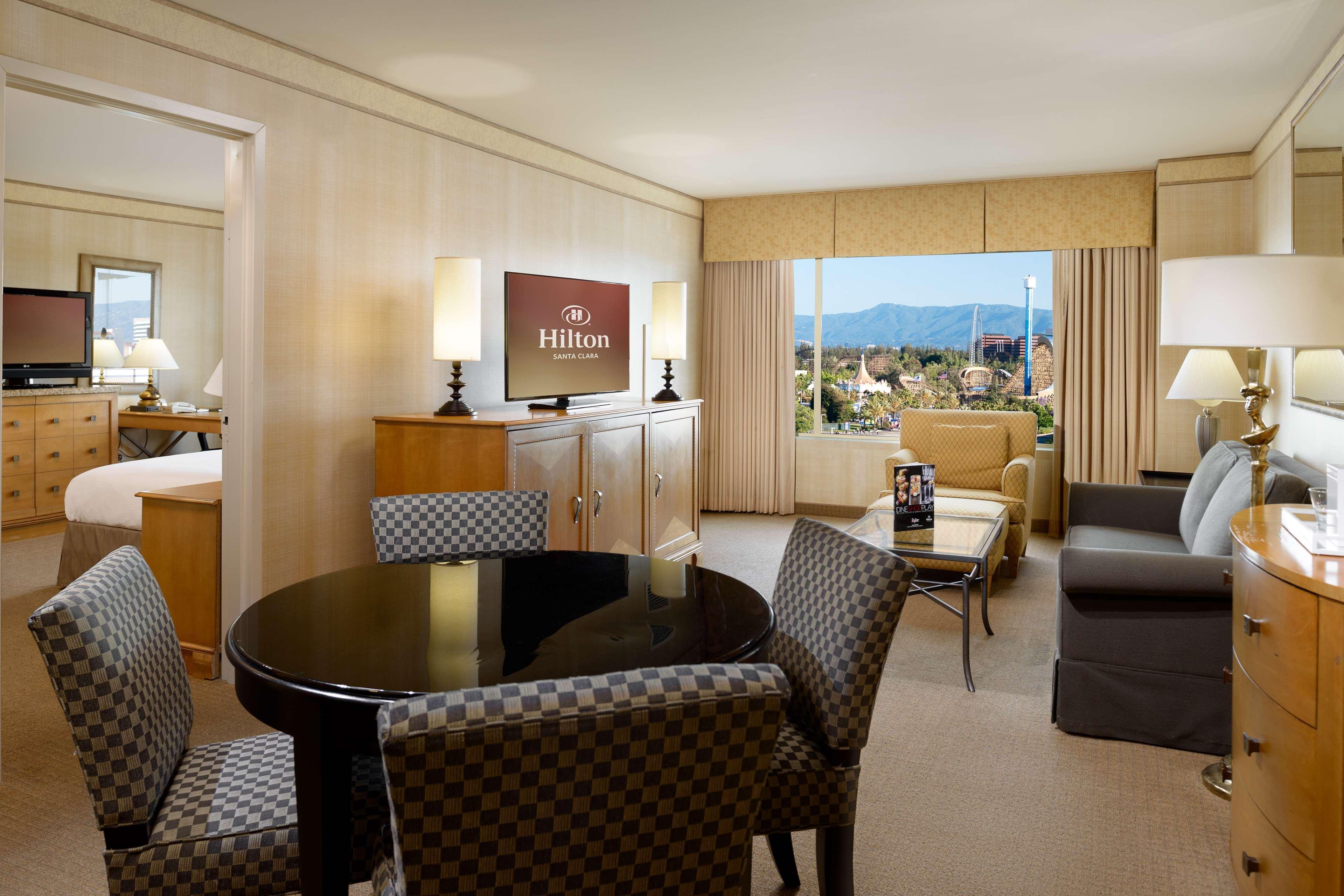 Hilton Santa Clara Hotel Exterior photo