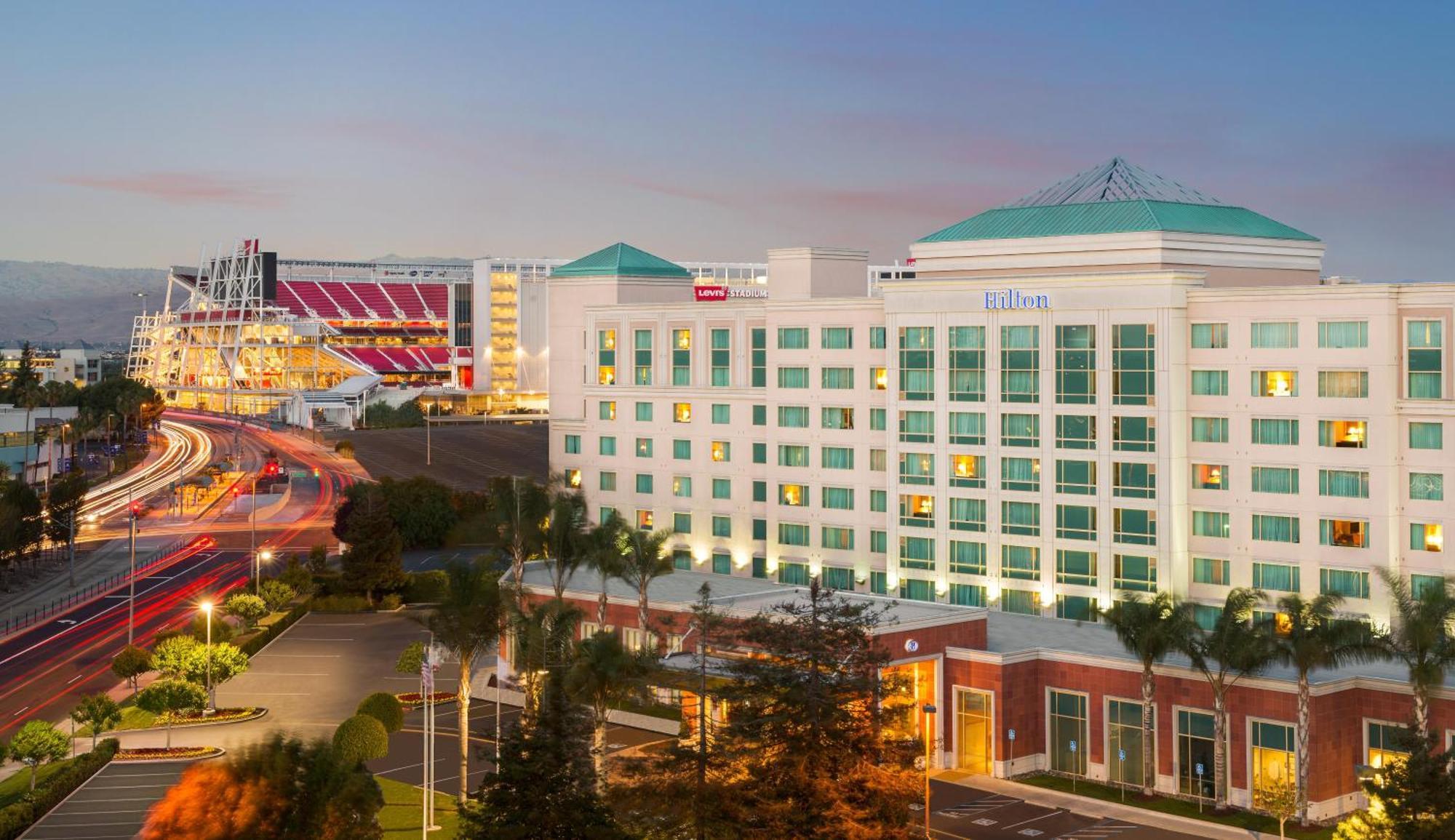 Hilton Santa Clara Hotel Exterior photo