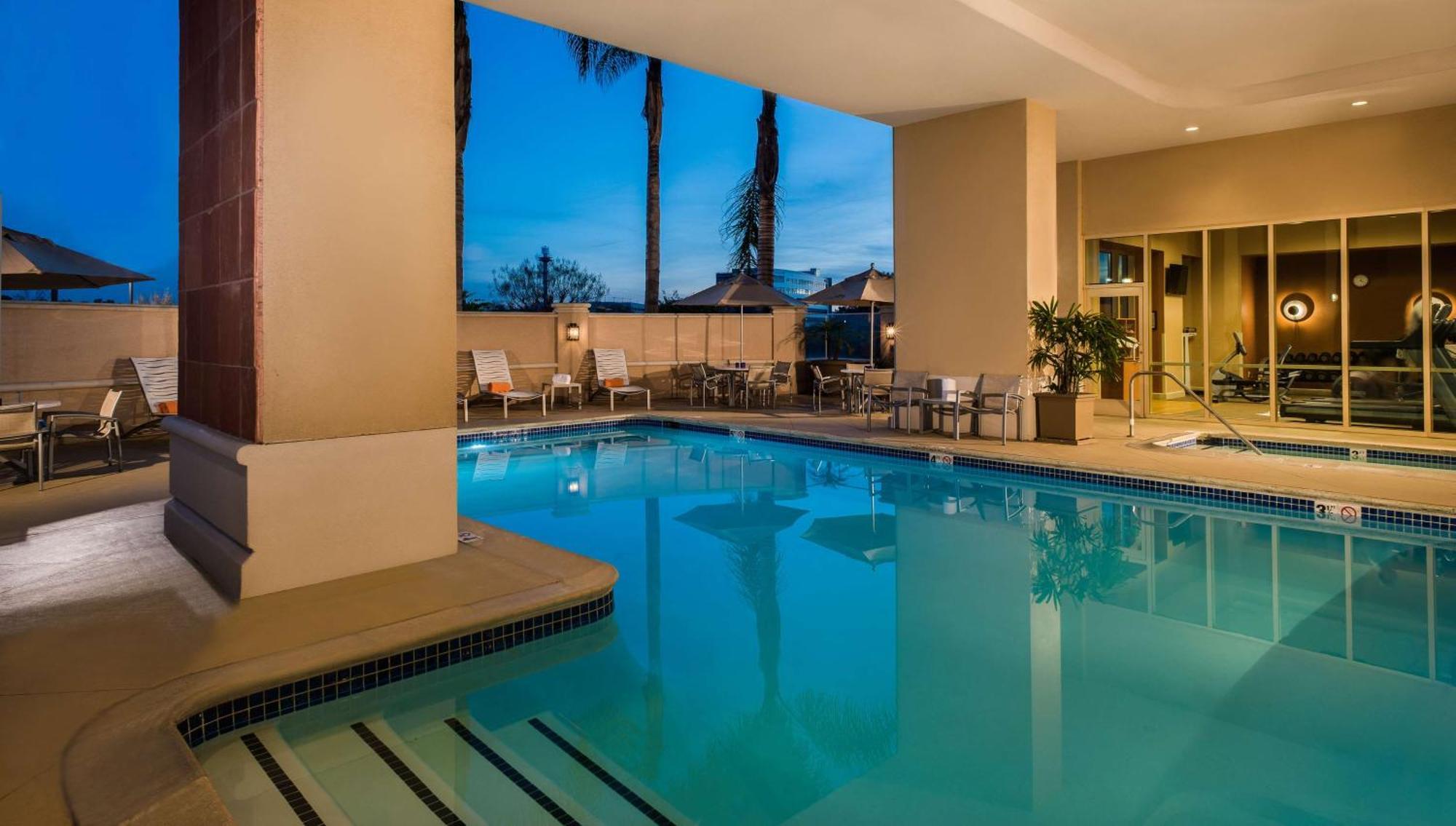 Hilton Santa Clara Hotel Exterior photo