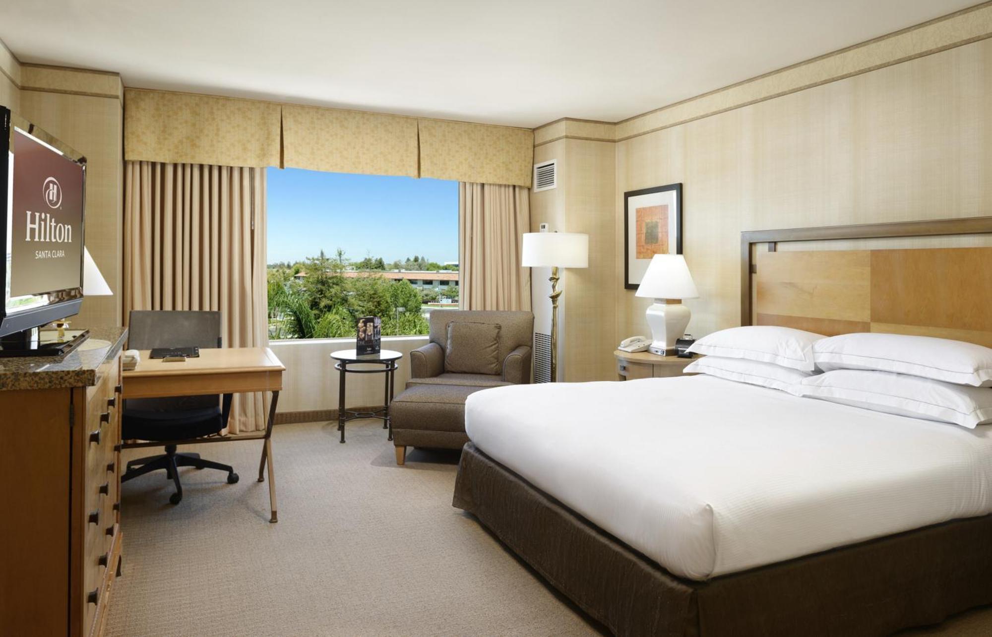 Hilton Santa Clara Hotel Room photo